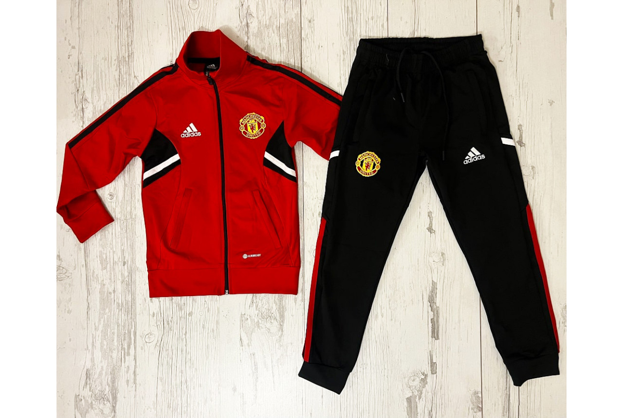 7737 Детски футболен екип Manchester United червено с черно